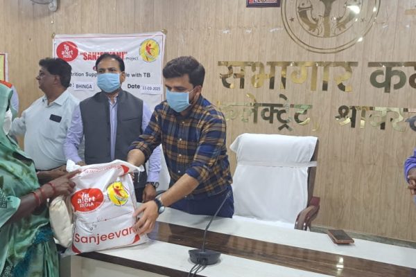 Distribution of Nutrition Kits by DM, Sravasti, UP